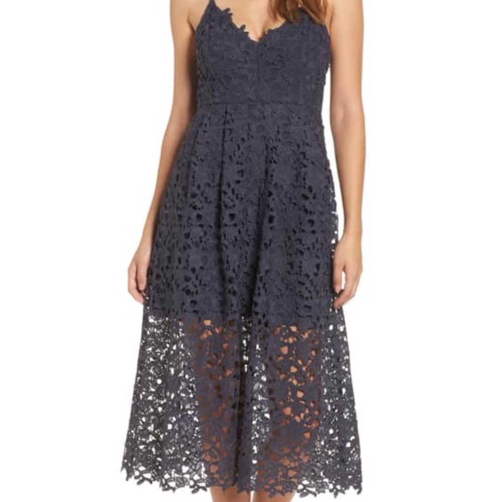 ASTR THE LABEL lace midi dress
